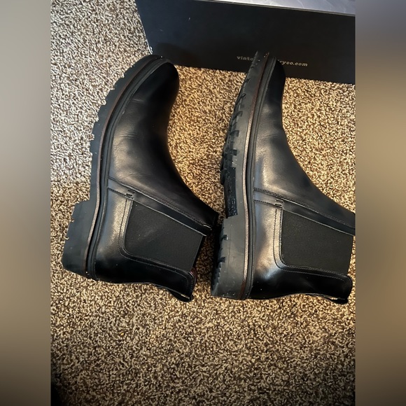 Revy Leather Chelsea Boot by Vintage Foundry, Size 9 - Picture 8 of 10
